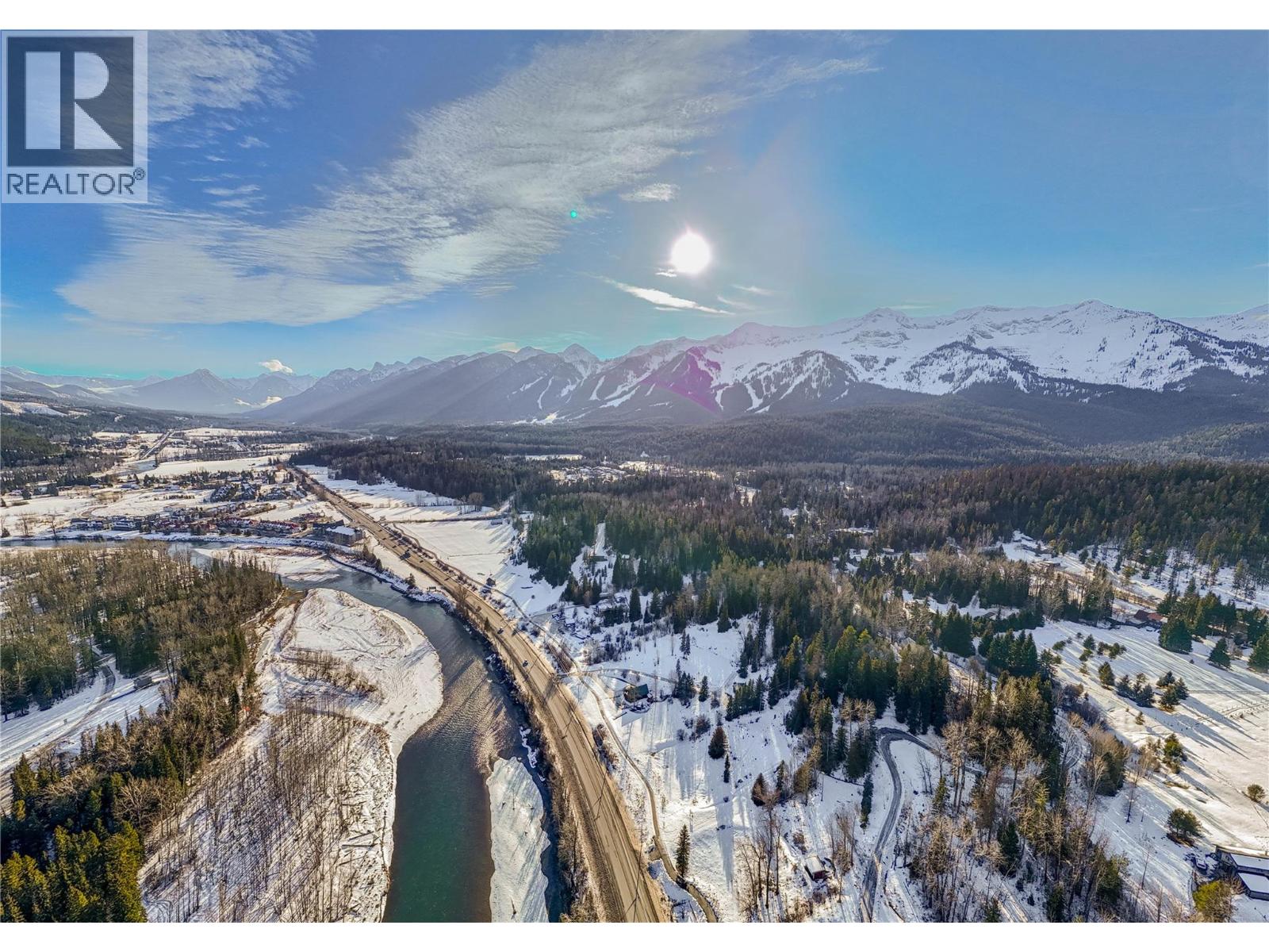 2131 Highway 3 Highway, Fernie, British Columbia  V0B 1M5 - Photo 5 - 10372475