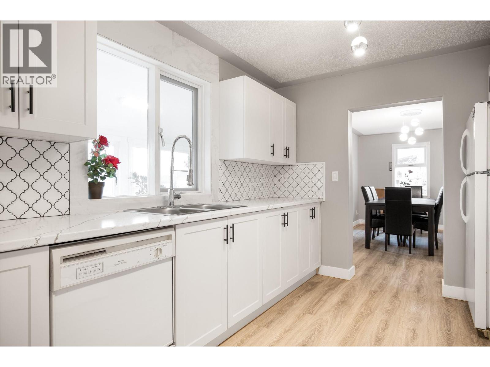 7880 Pleasant Valley Road, Vernon, British Columbia  V1B 3R9 - Photo 12 - 10373636