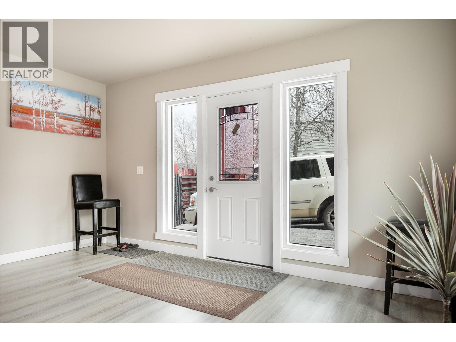 7880 Pleasant Valley Road, Vernon, British Columbia  V1B 3R9 - Photo 5 - 10373636