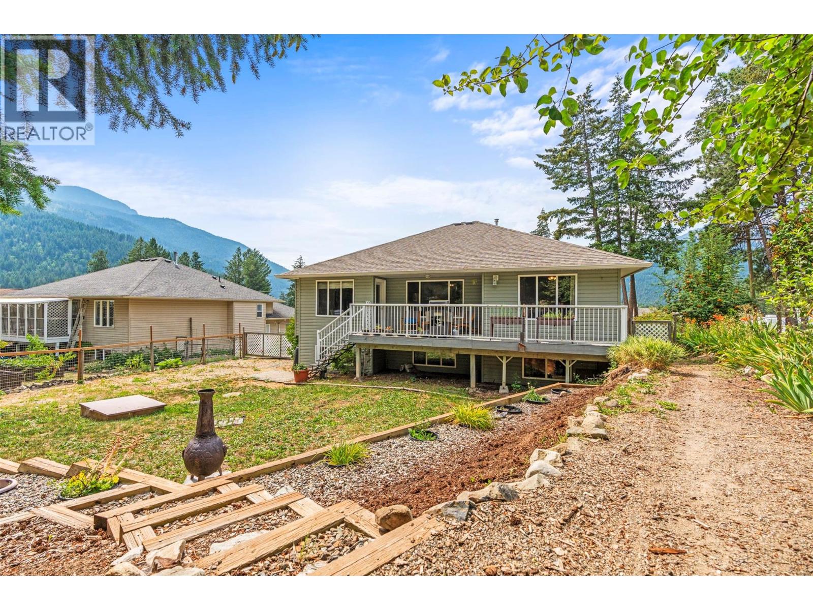 2907 Gyp Road, Falkland, British Columbia  V0E 1W0 - Photo 61 - 10373520