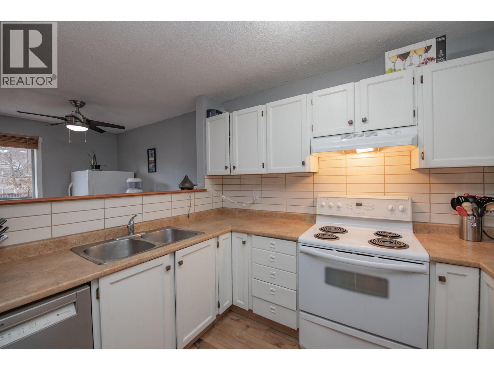 5121 27 Avenue, Vernon, British Columbia  v1t 6l2 - Photo 5 - 10373505