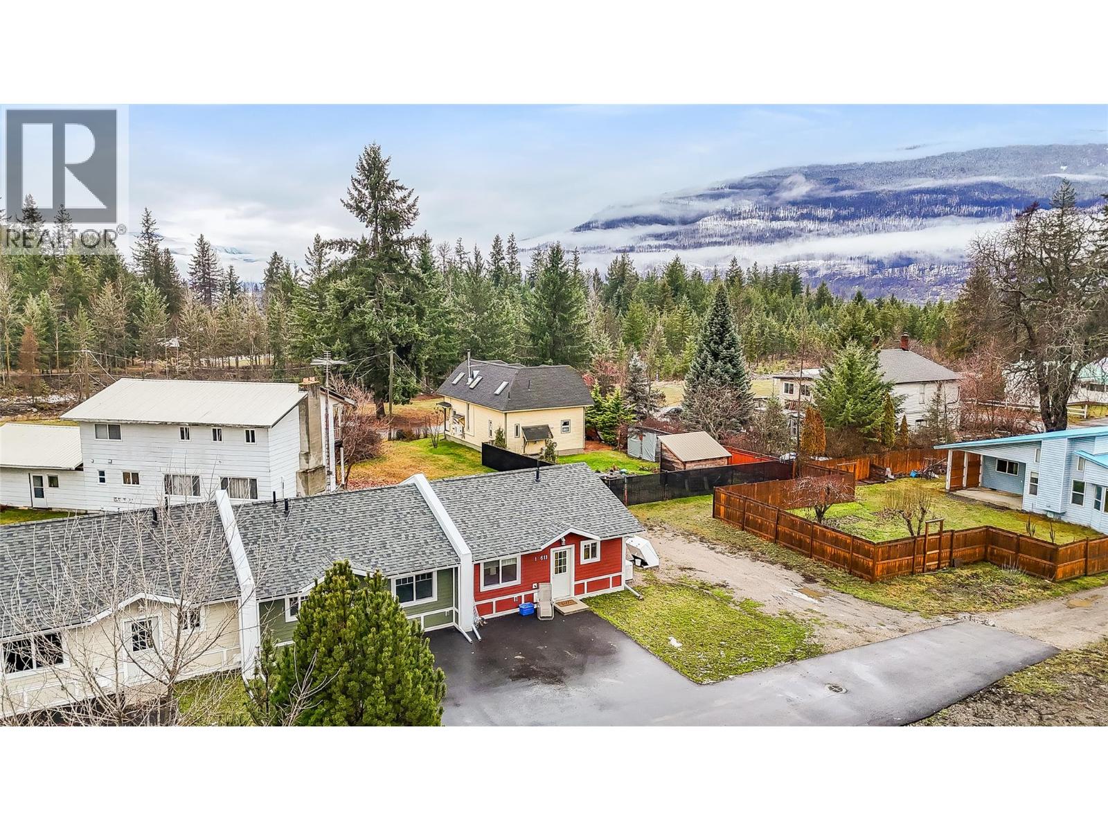 611 Union Street Unit# 1, new denver, British Columbia