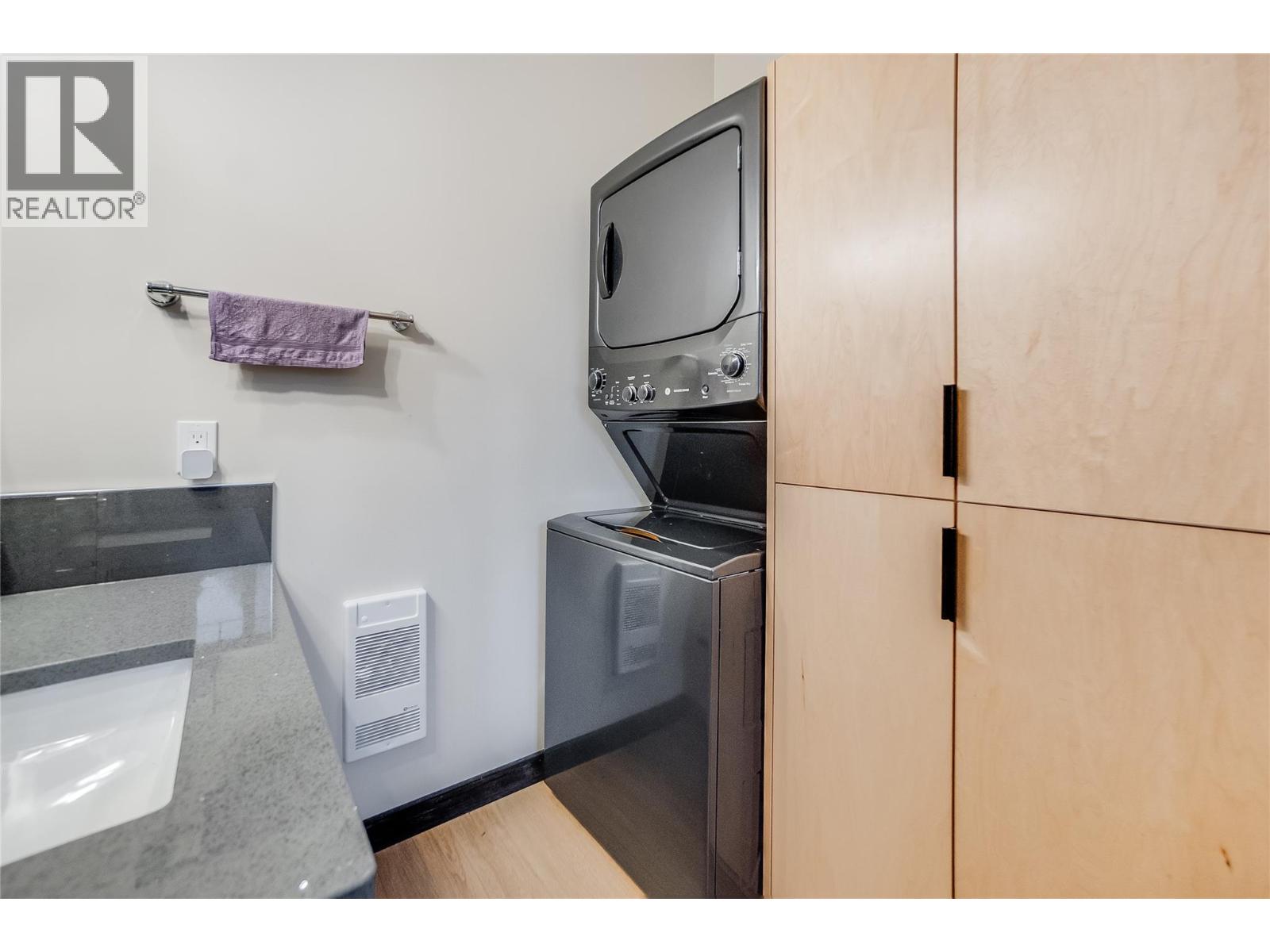 611 Union Street Unit# 1, New Denver, British Columbia  V0G 1S0 - Photo 22 - 10373185