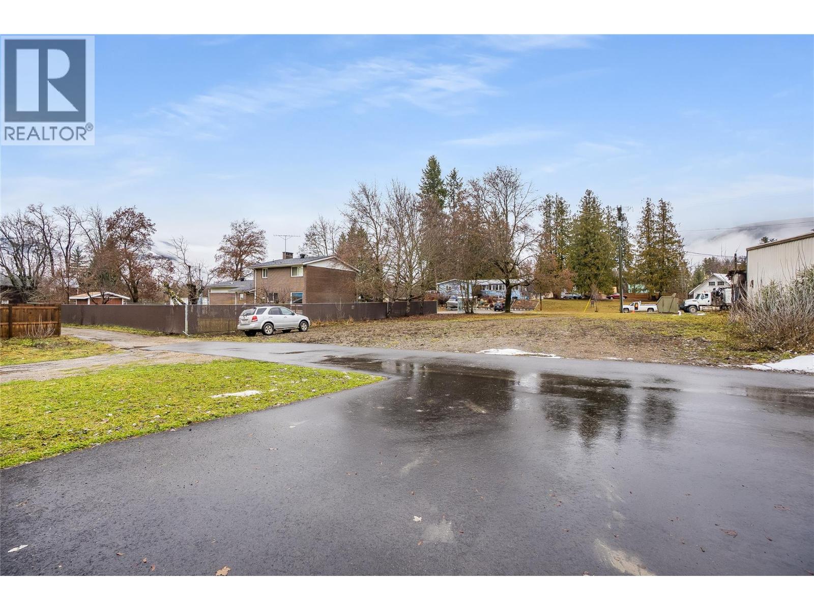 611 Union Street Unit# 1, New Denver, British Columbia  V0G 1S0 - Photo 33 - 10373185