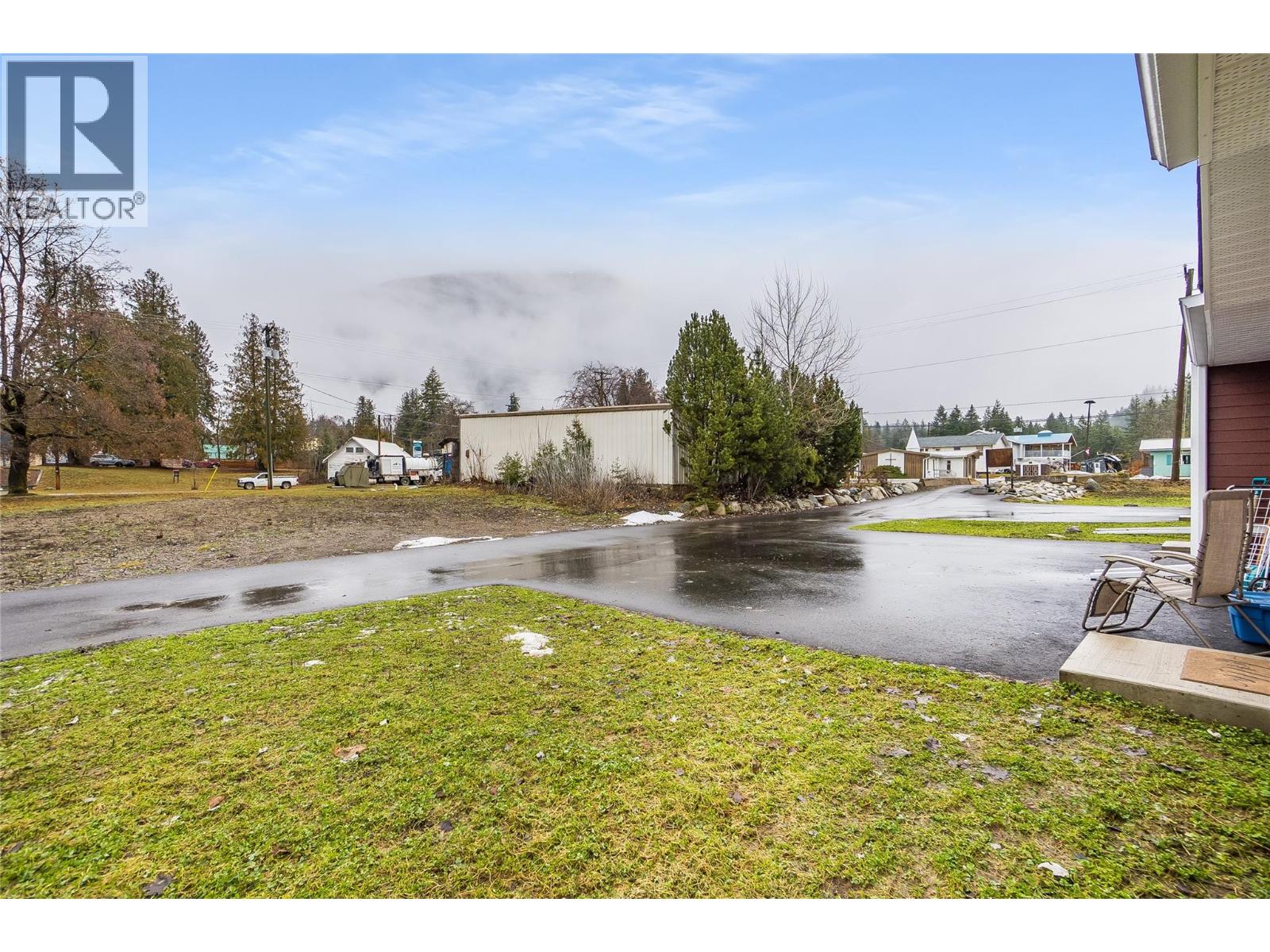 611 Union Street Unit# 1, New Denver, British Columbia  V0G 1S0 - Photo 34 - 10373185