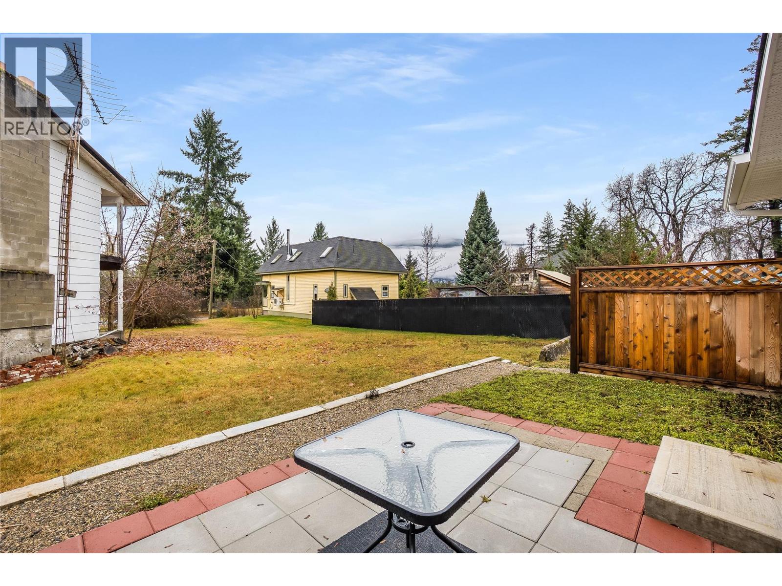 611 Union Street Unit# 1, New Denver, British Columbia  V0G 1S0 - Photo 37 - 10373185