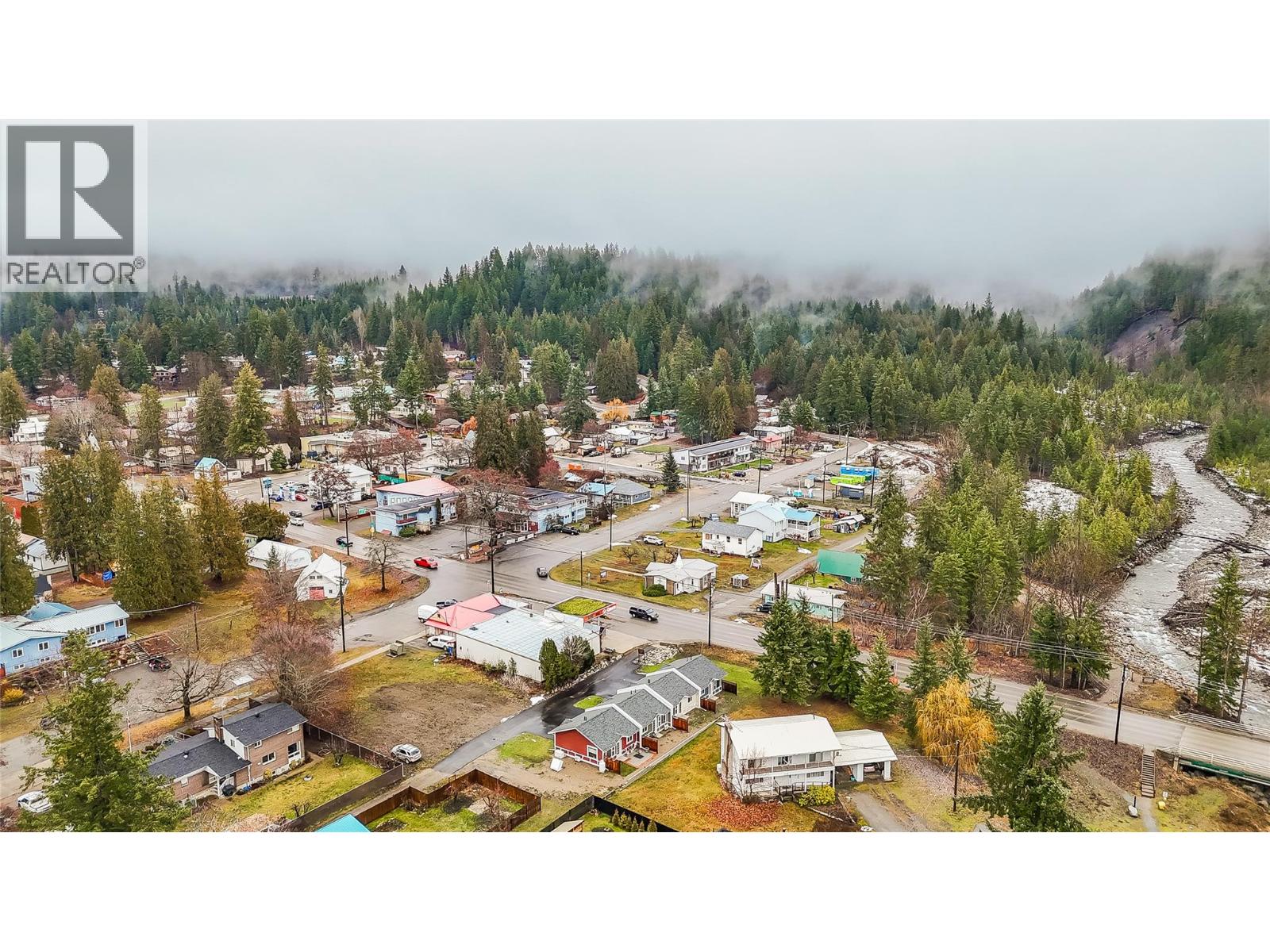 611 Union Street Unit# 1, New Denver, British Columbia  V0G 1S0 - Photo 40 - 10373185