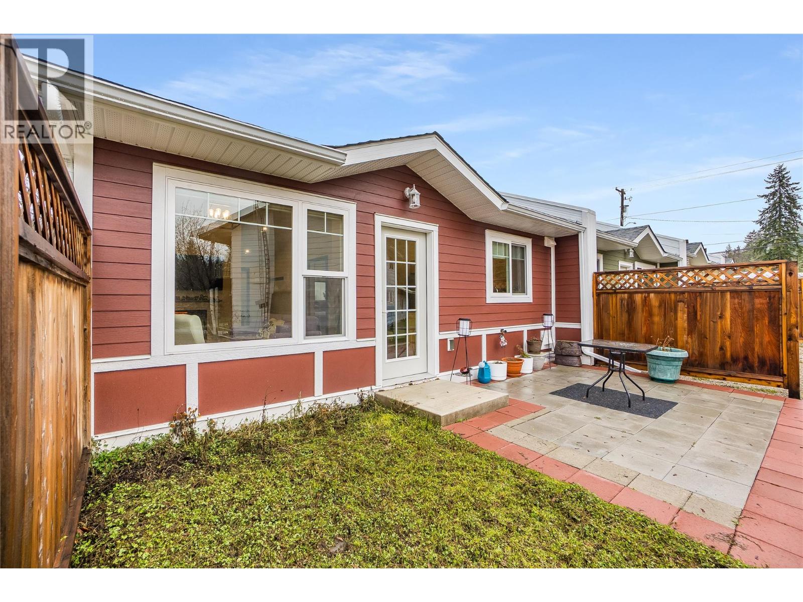 611 Union Street Unit# 1, New Denver, British Columbia  V0G 1S0 - Photo 8 - 10373185