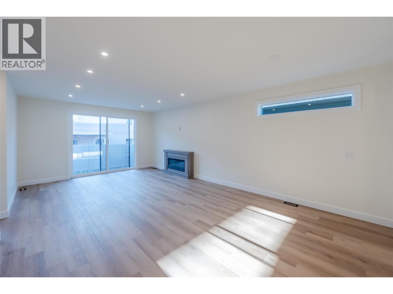 243 Bentgrass Avenue, Oliver, British Columbia  V0H 1T3 - Photo 2 - 10373733