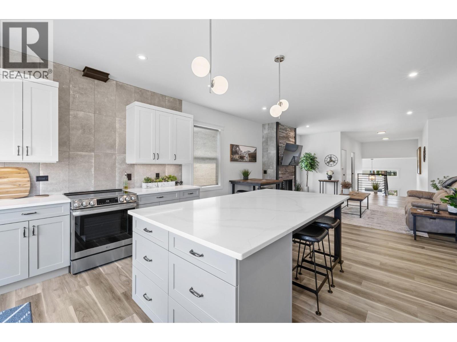 712 Lake Court, West Kelowna, British Columbia  V1Z 0A3 - Photo 10 - 10372514