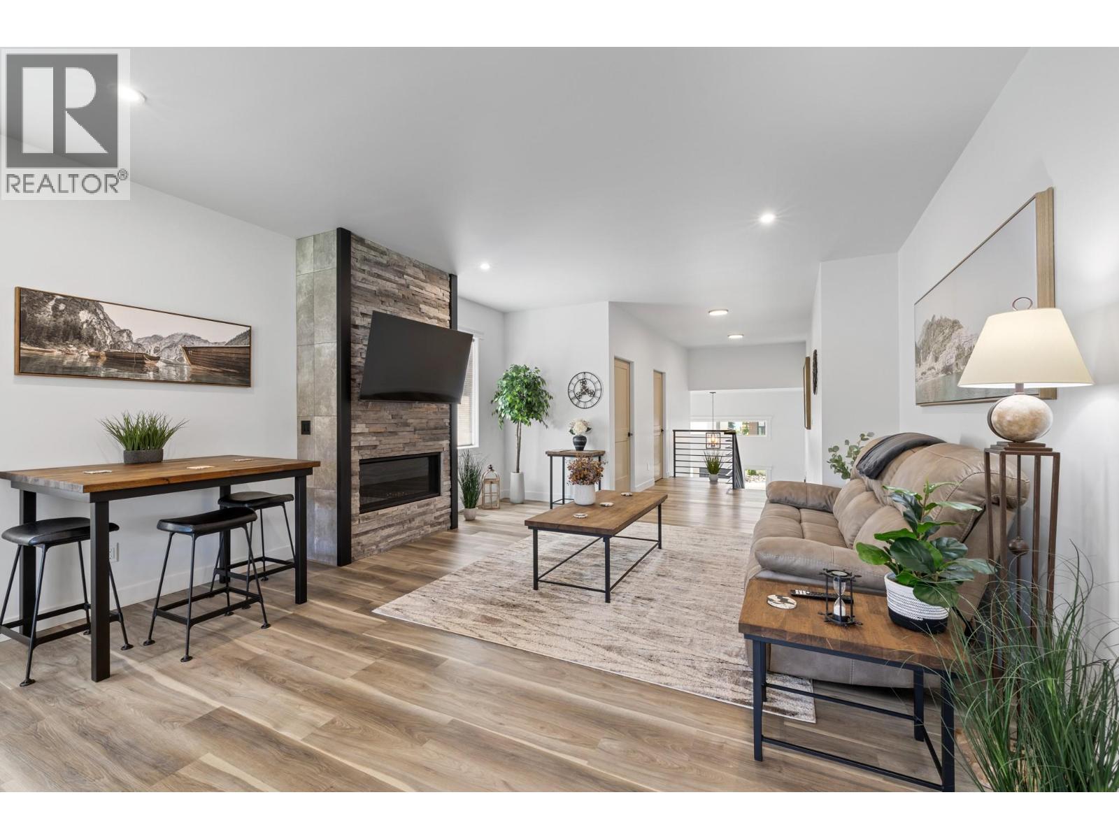 712 Lake Court, West Kelowna, British Columbia  V1Z 0A3 - Photo 5 - 10372514