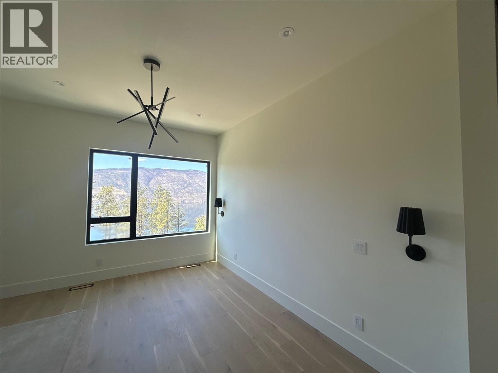3711 Mckinley Beach Drive, Kelowna, British Columbia  V1V 1G2 - Photo 10 - 10373743