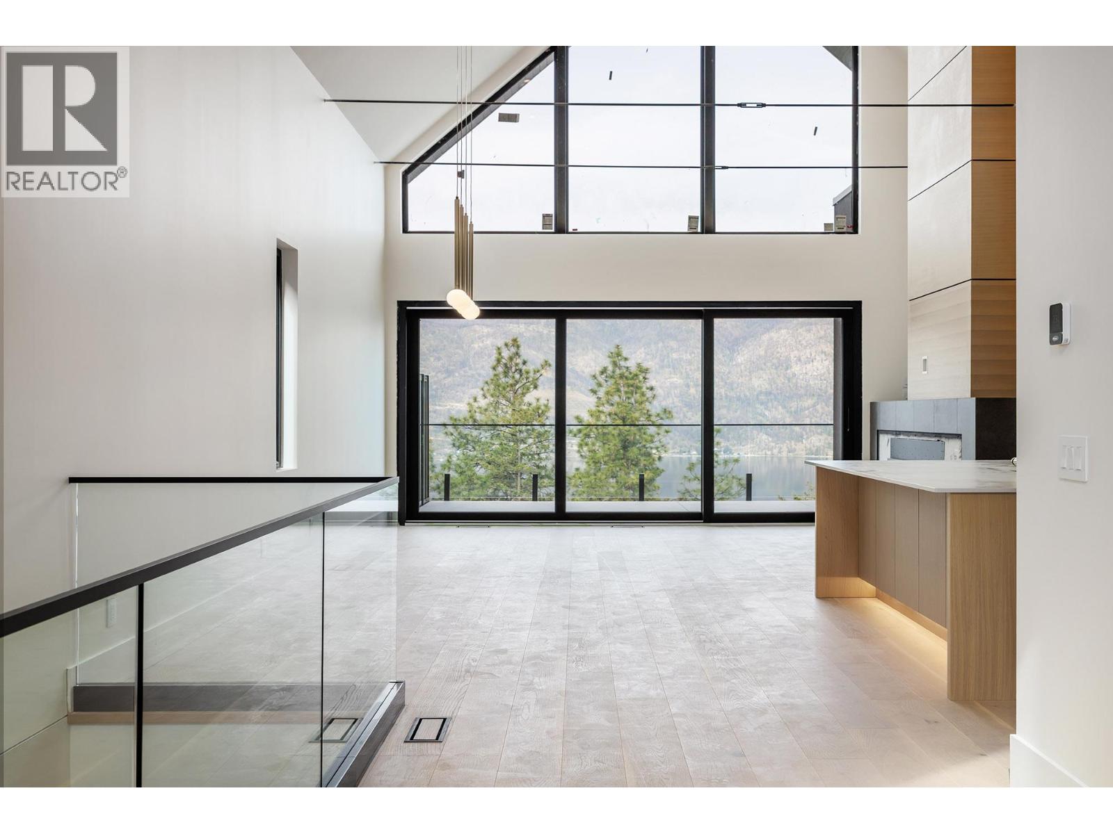 3707 Mckinley Beach Drive, Kelowna, British Columbia  V1V 1G2 - Photo 56 - 10373738