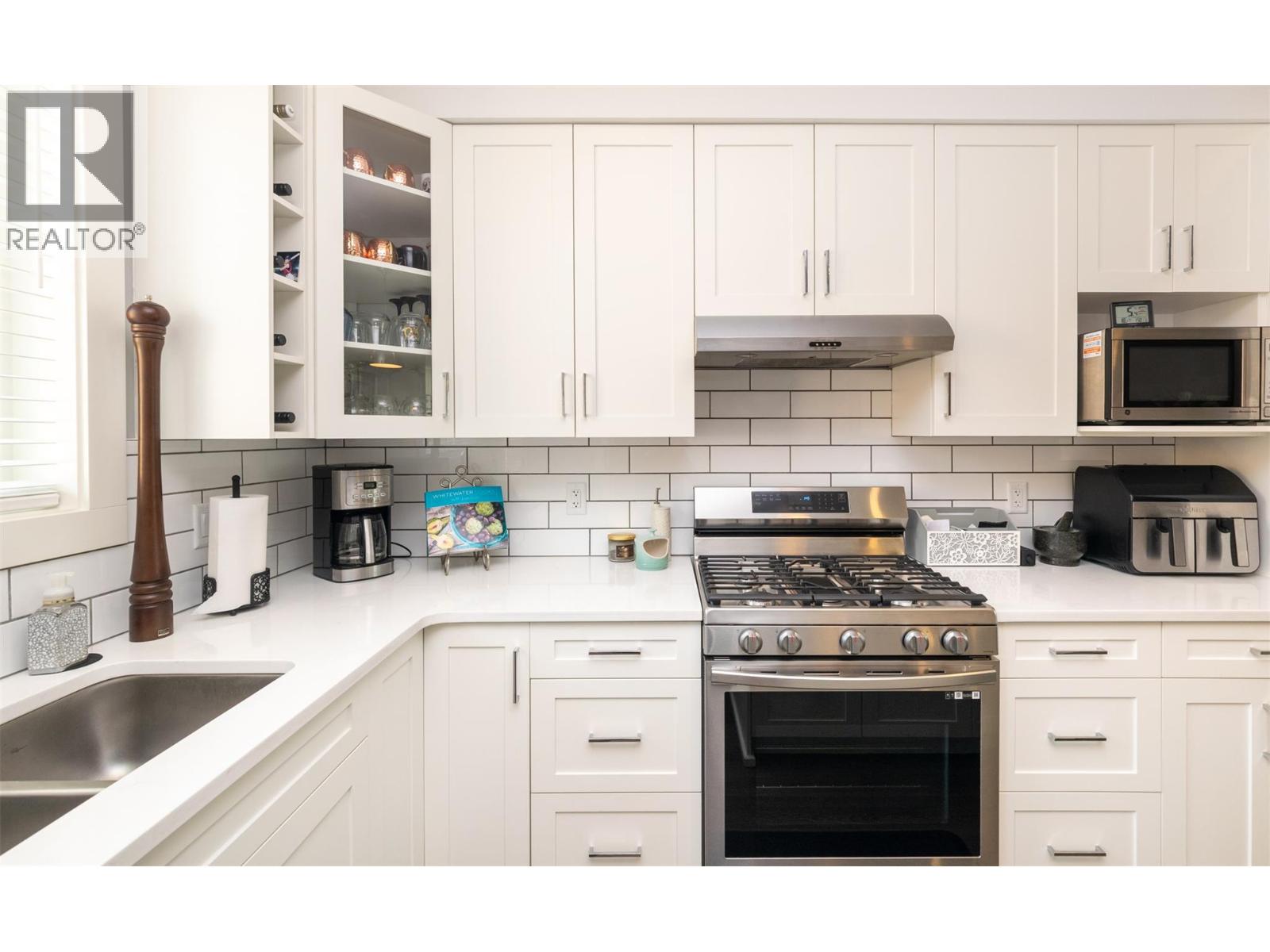 1910 11 Avenue Ne Unit# 14, Salmon Arm, British Columbia  V1E 2V5 - Photo 11 - 10373469