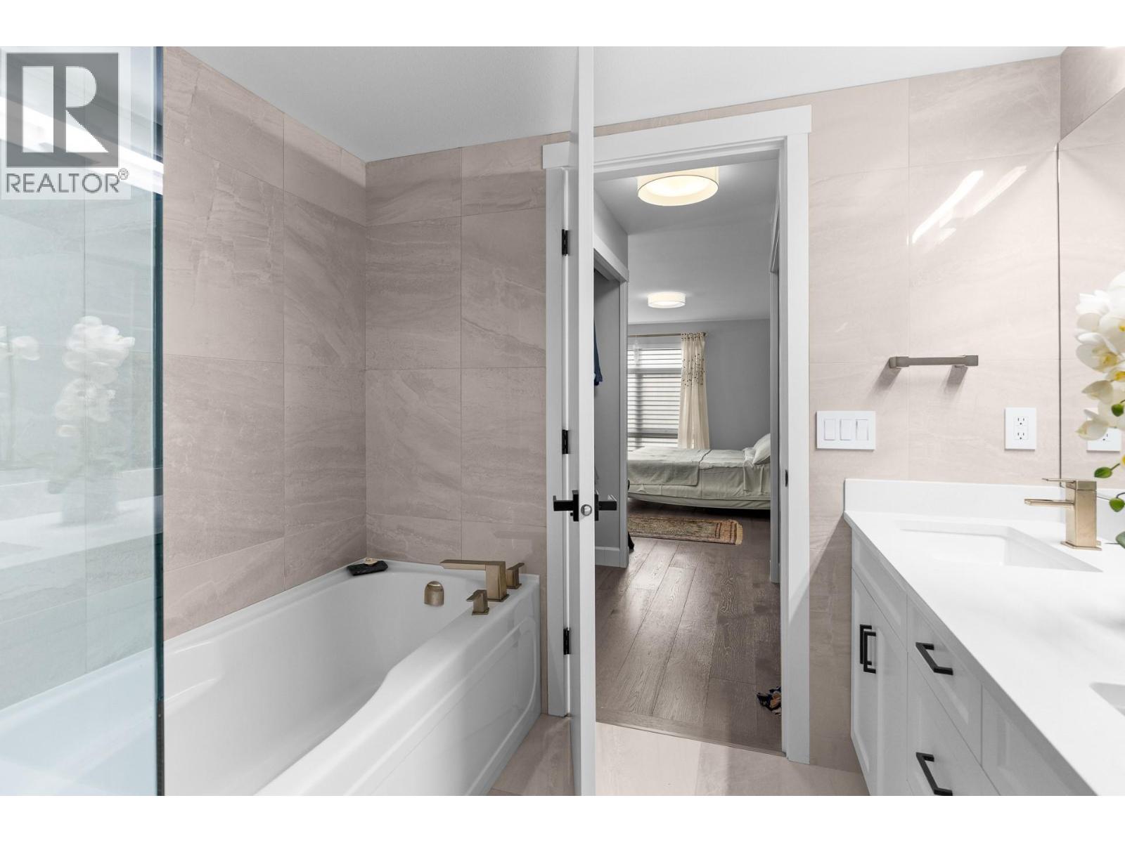 457 West Avenue Unit# 108, Kelowna, British Columbia  V1Y 6J6 - Photo 37 - 10372397