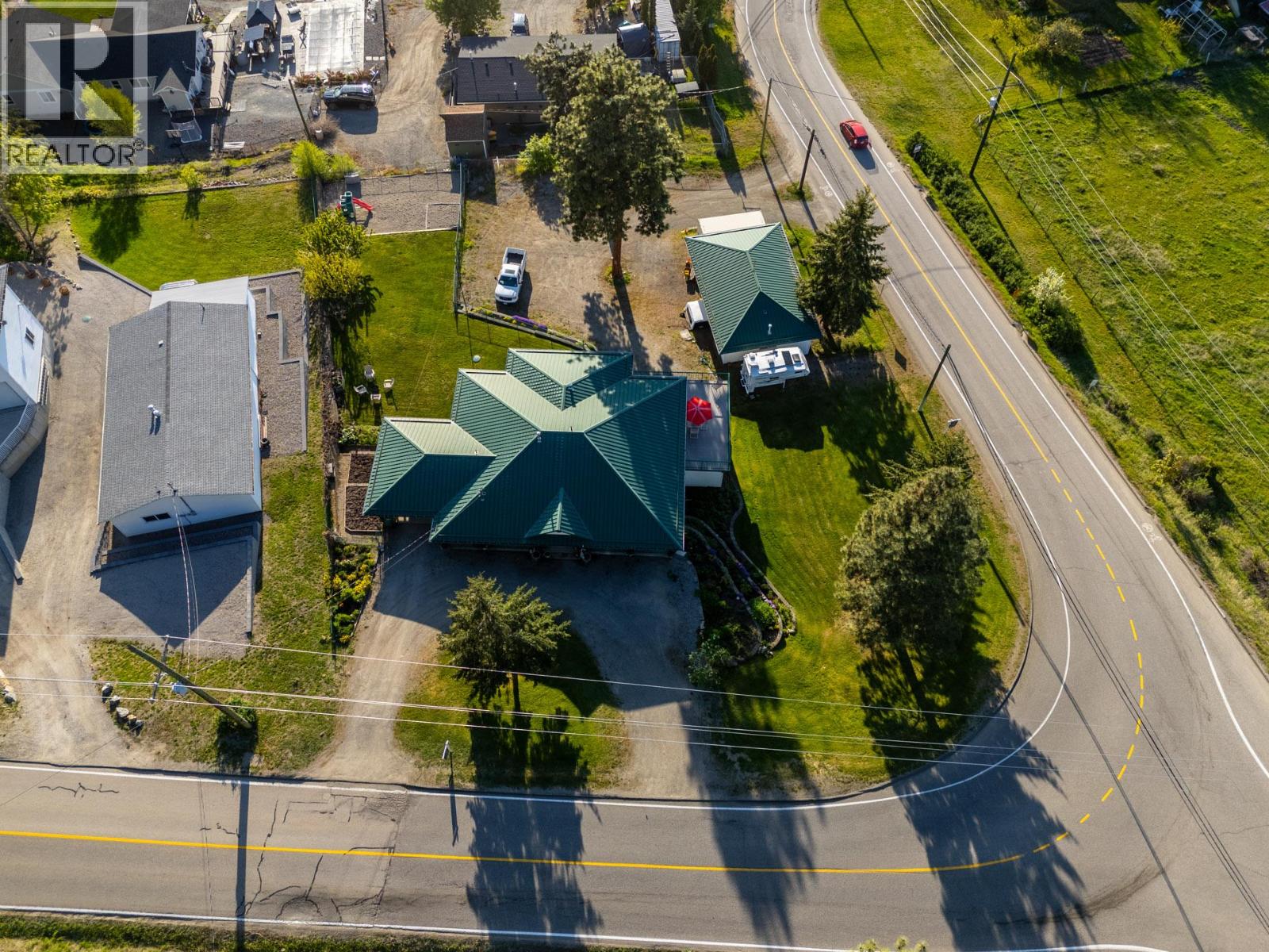 15326 Oyama Road, Lake Country, British Columbia  V4V 2C5 - Photo 3 - 10373320