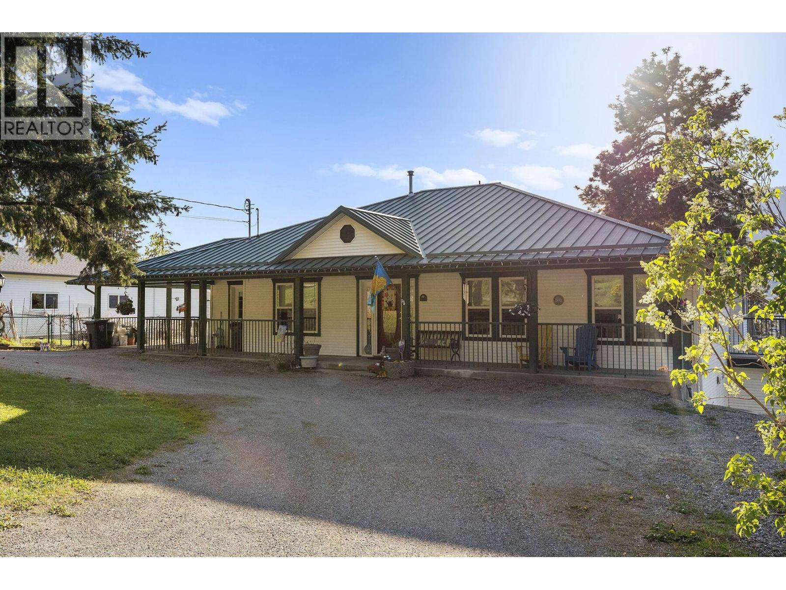 15326 Oyama Road, Lake Country, British Columbia  V4V 2C5 - Photo 4 - 10373320