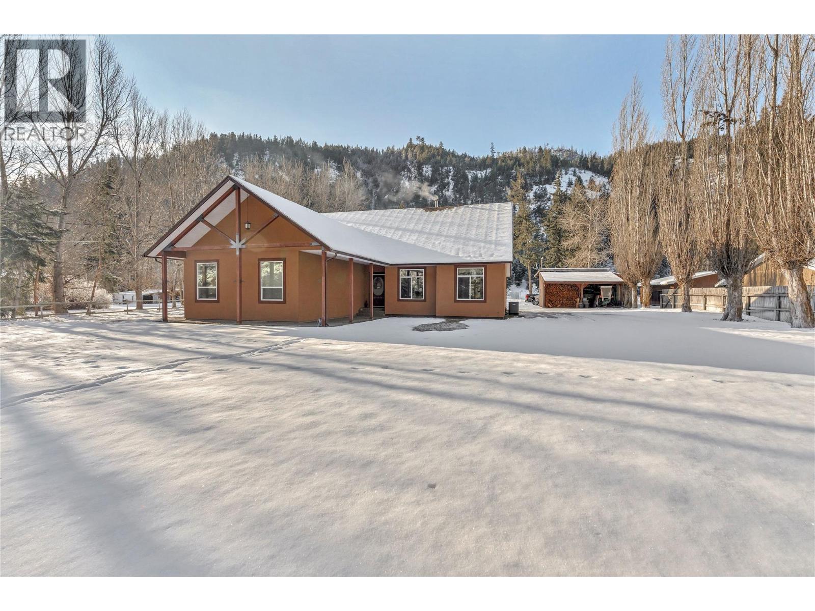 1084 Seven Mile Road, Princeton, British Columbia  V0X 1W0 - Photo 2 - 10373424