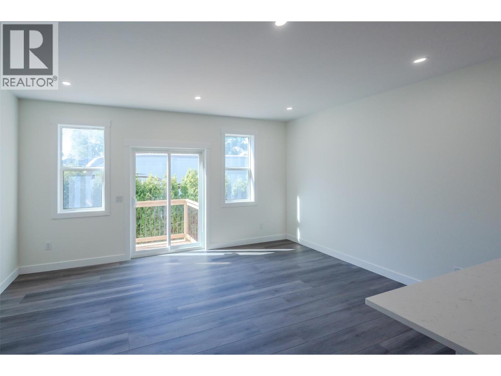 11612 Victoria Road S Unit# 102, Summerland, British Columbia  V0H 1Z2 - Photo 2 - 10373750