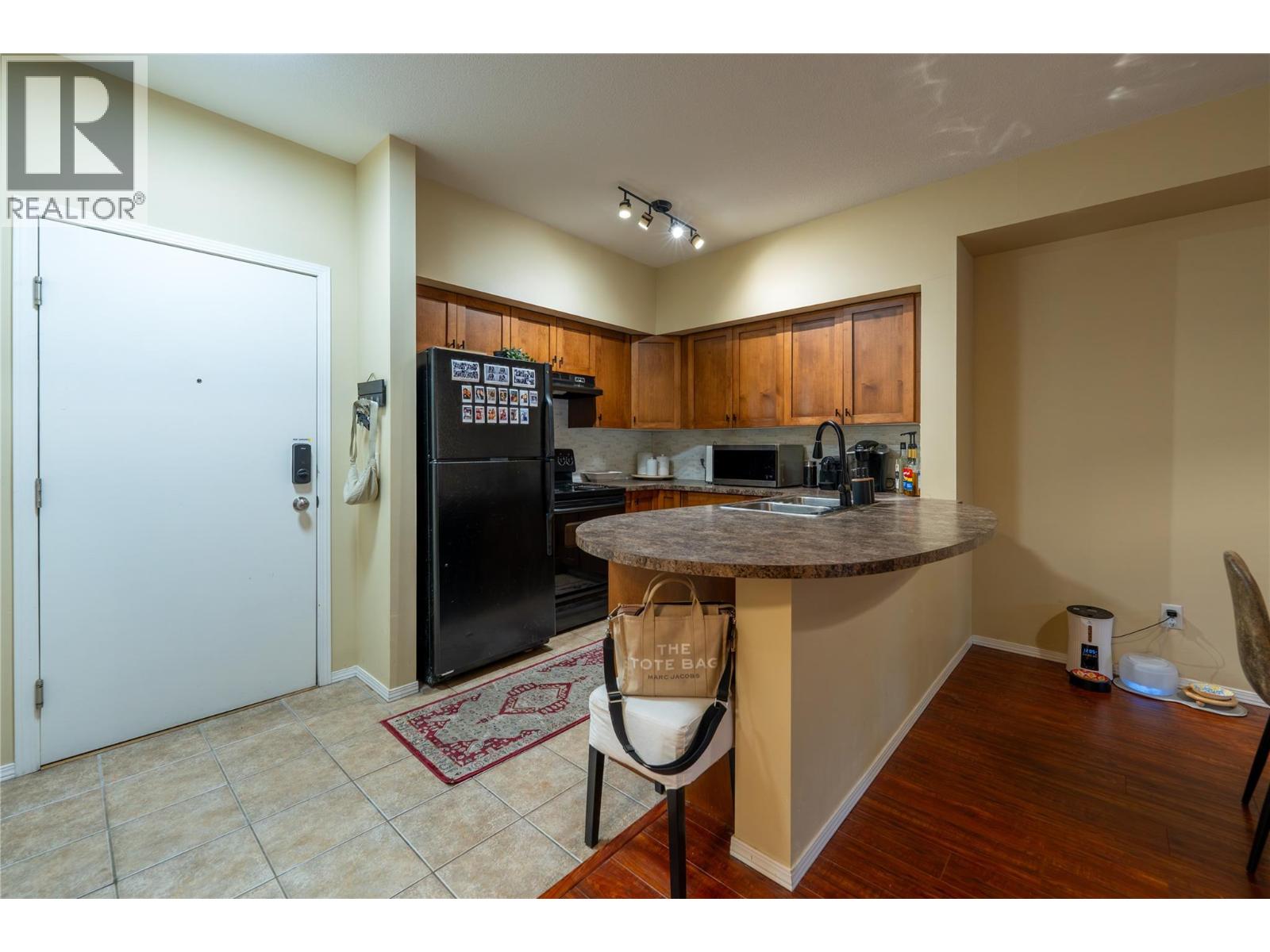 3178 Via Centrale Unit# 2201, Kelowna, British Columbia  V1V 2T3 - Photo 3 - 10373714