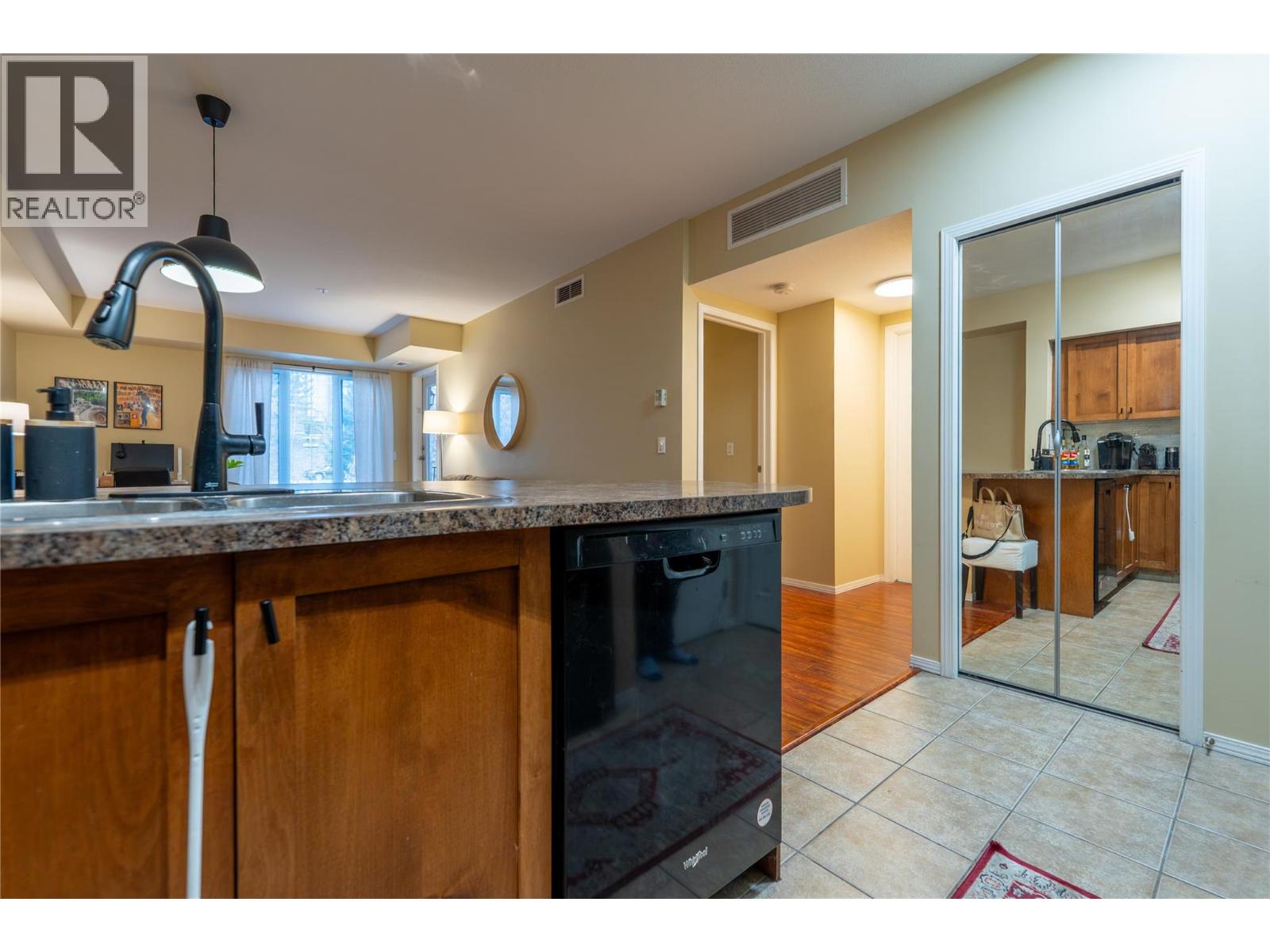 3178 Via Centrale Unit# 2201, Kelowna, British Columbia  V1V 2T3 - Photo 5 - 10373714