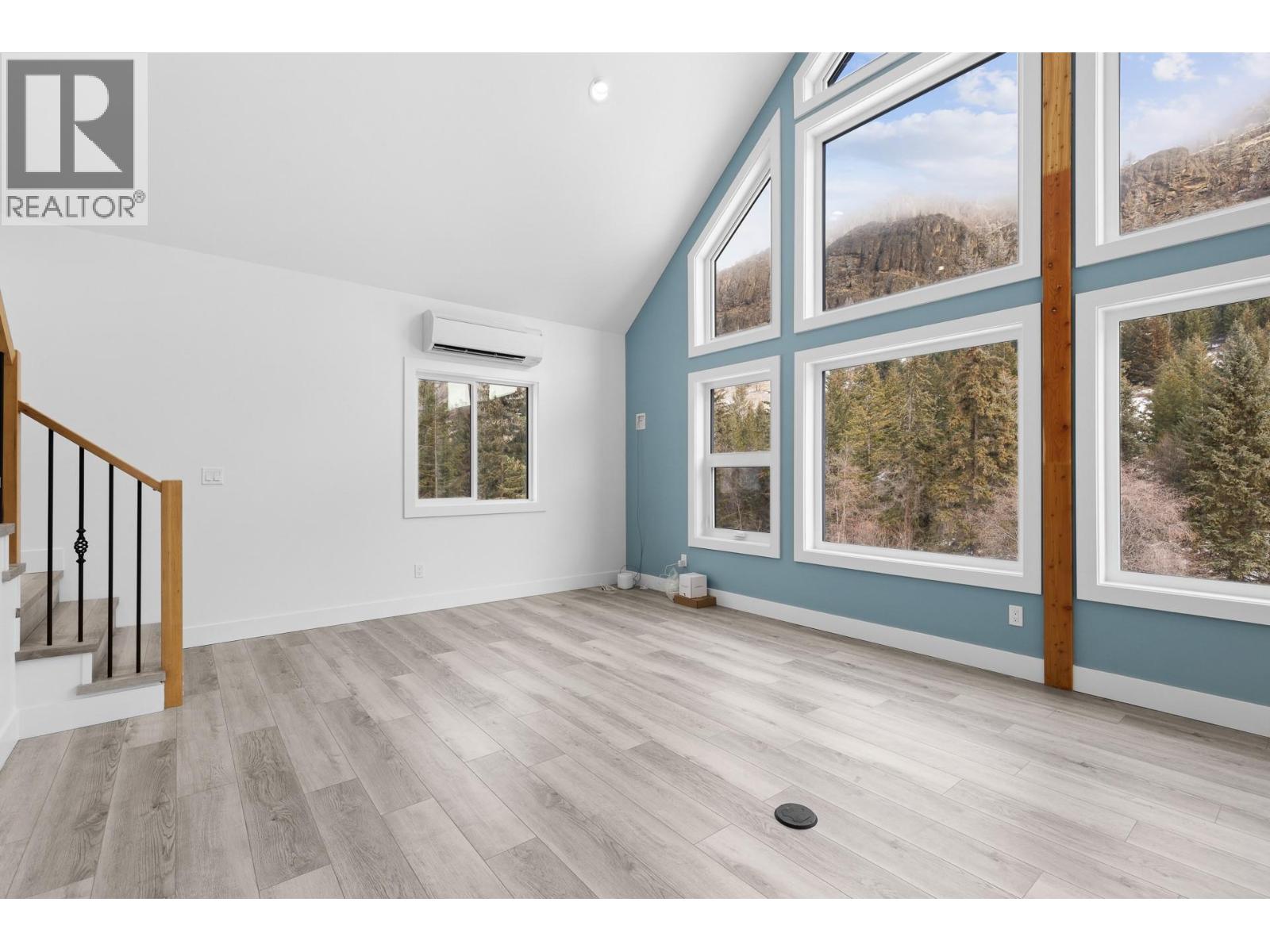 645 Grand Oro Road, Kaleden, British Columbia  V0H 1K0 - Photo 23 - 10373792