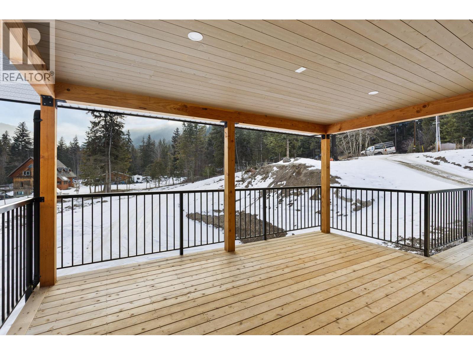 645 Grand Oro Road, Kaleden, British Columbia  V0H 1K0 - Photo 39 - 10373792