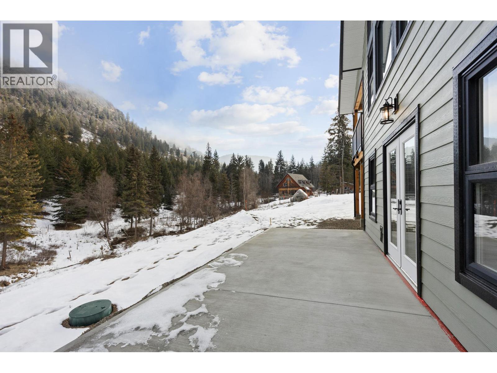 645 Grand Oro Road, Kaleden, British Columbia  V0H 1K0 - Photo 64 - 10373792
