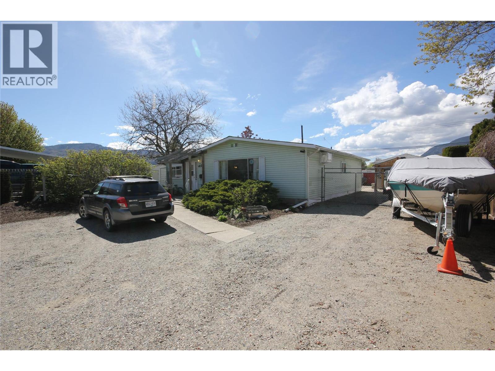 402 Conklin Avenue, Penticton, British Columbia  V2A 2T4 - Photo 1 - 10373777