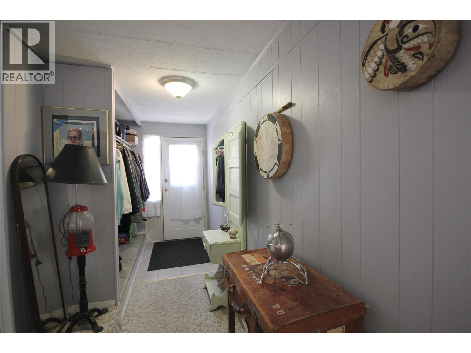 402 Conklin Avenue, Penticton, British Columbia  V2A 2T4 - Photo 3 - 10373777