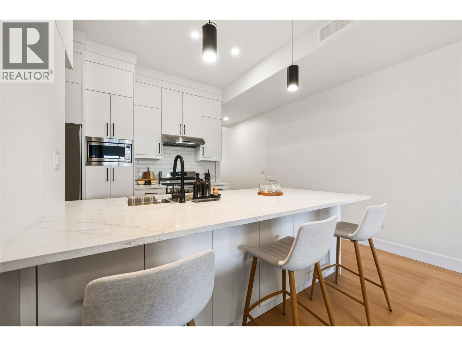 194 Maple Place Unit# 2, Oliver, British Columbia  V0H 1T9 - Photo 5 - 10373385