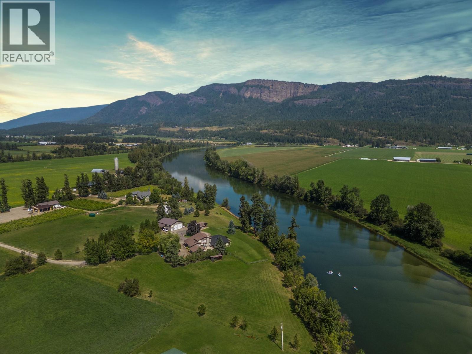 48 Waterside Road, enderby, British Columbia