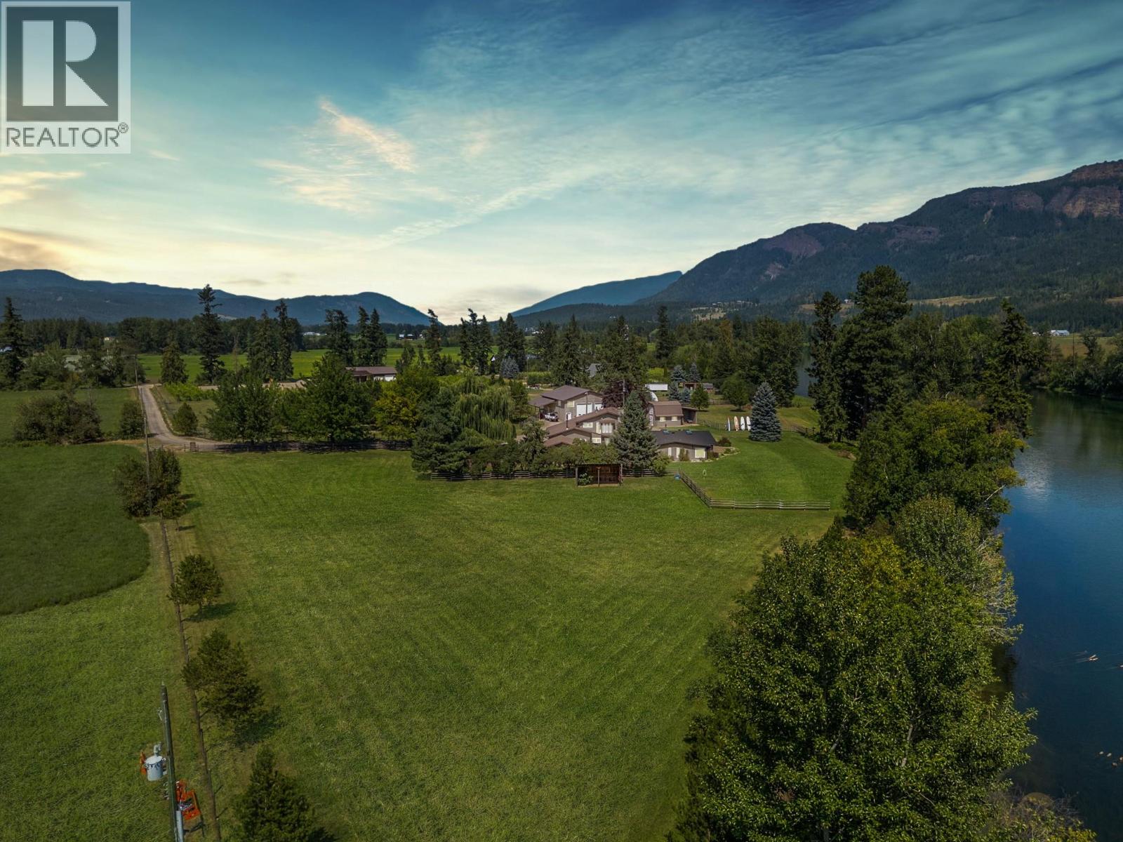 48 Waterside Road, Enderby, British Columbia  V4Y 4G5 - Photo 3 - 10373537