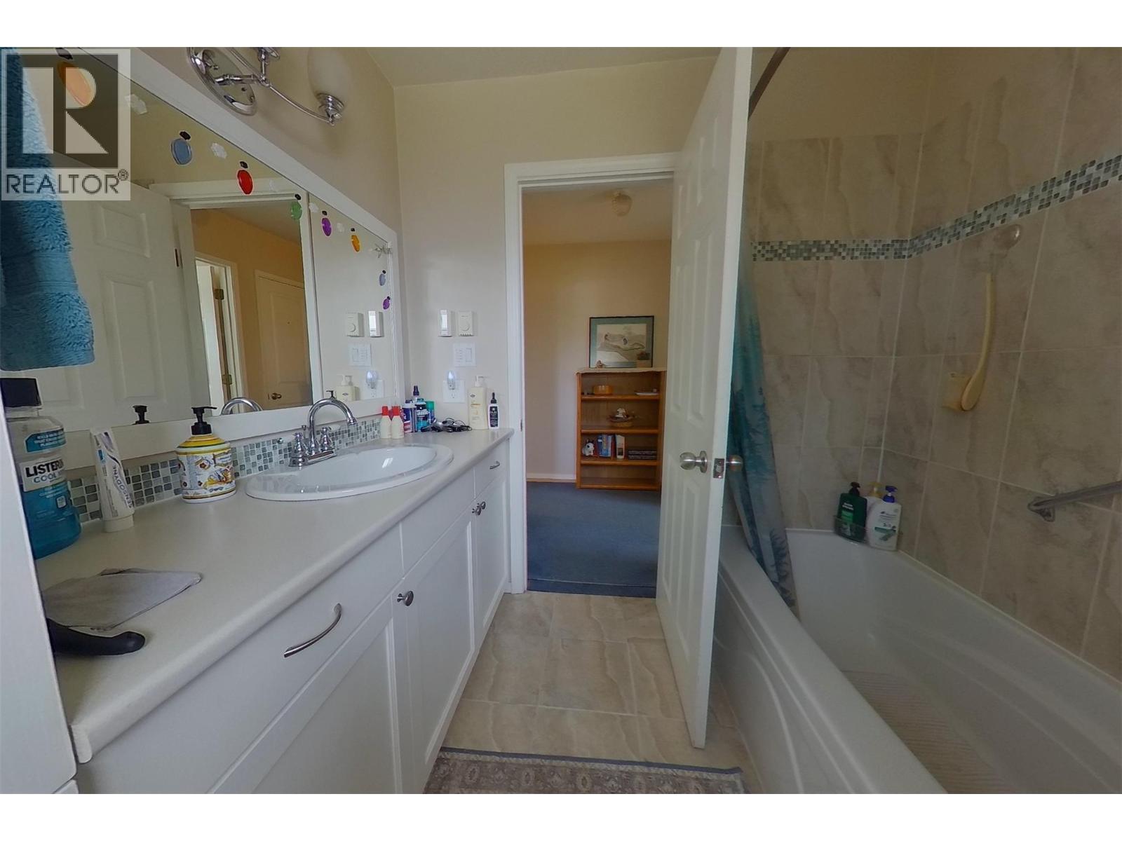 2813 3 Highway, Creston, British Columbia  V0B 1G1 - Photo 11 - 10372687