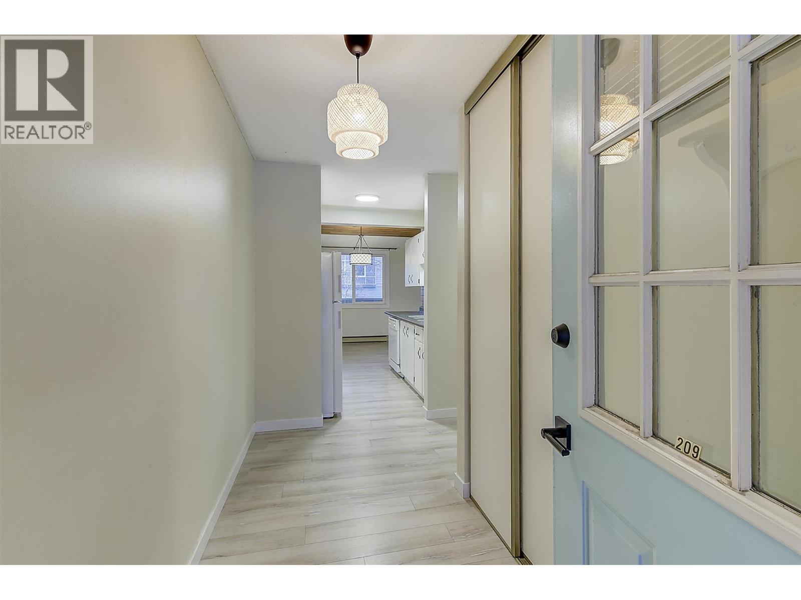 240 McIntosh Road Unit# 209, kelowna, British Columbia