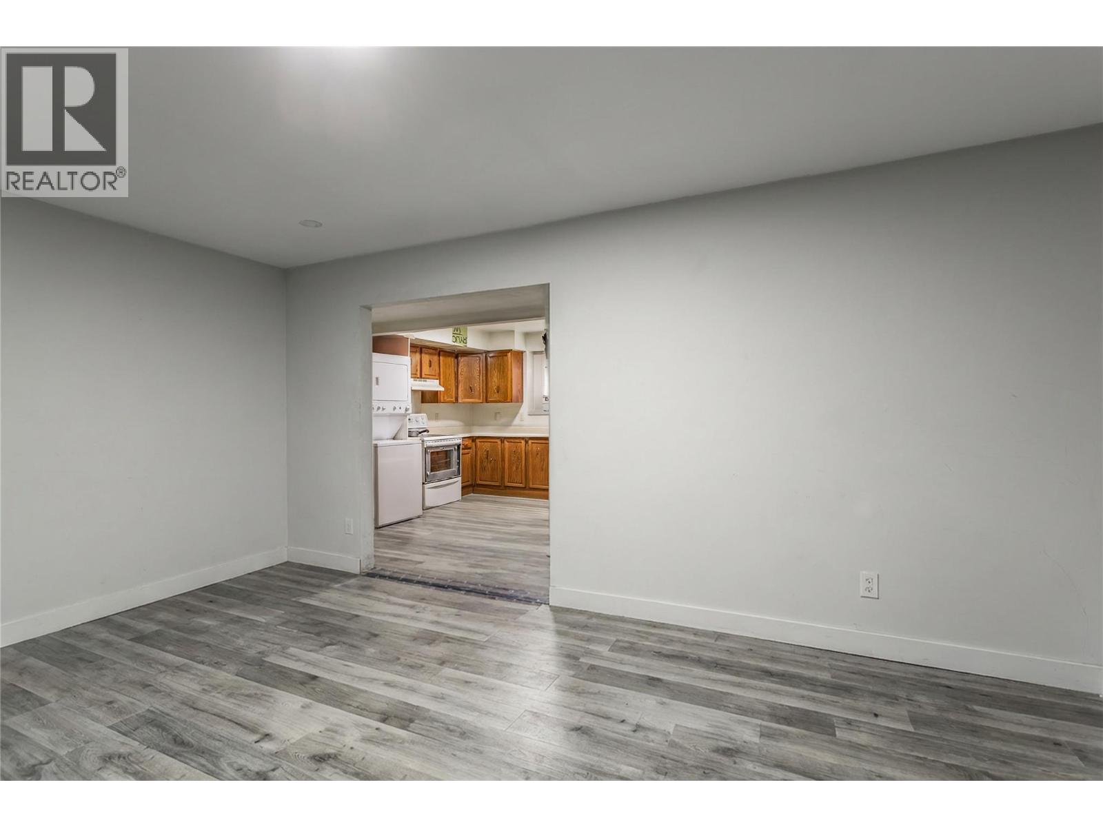 758 Josselyn Court, Kelowna, British Columbia  V1X 6A4 - Photo 24 - 10369633