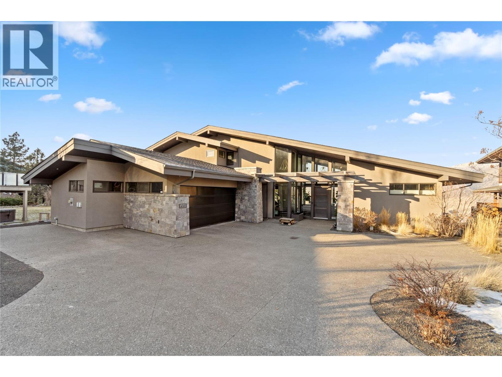 1555 Kicking Horse Way, Kamloops, British Columbia  V2E 2T6 - Photo 1 - 10373830