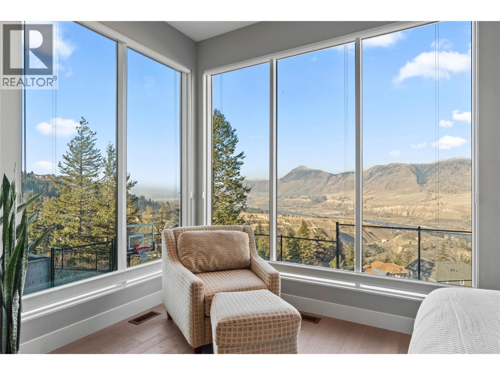 1555 Kicking Horse Way, Kamloops, British Columbia  V2E 2T6 - Photo 11 - 10373830