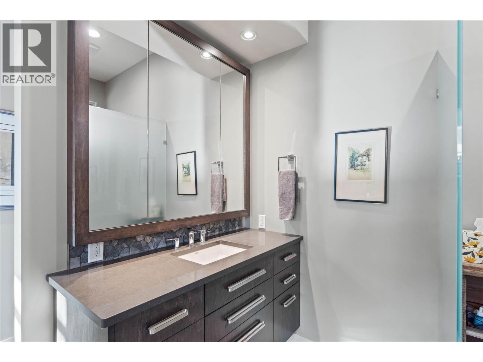 1555 Kicking Horse Way, Kamloops, British Columbia  V2E 2T6 - Photo 15 - 10373830