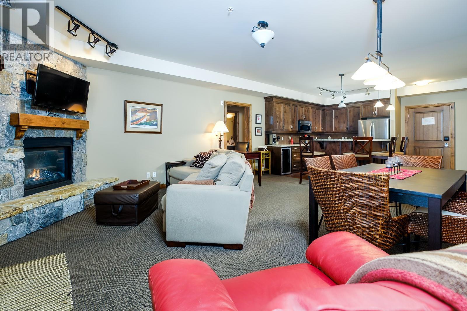 1000 Telemark Road Unit# 102, Rossland, British Columbia  V0G 1Y0 - Photo 15 - 10373039