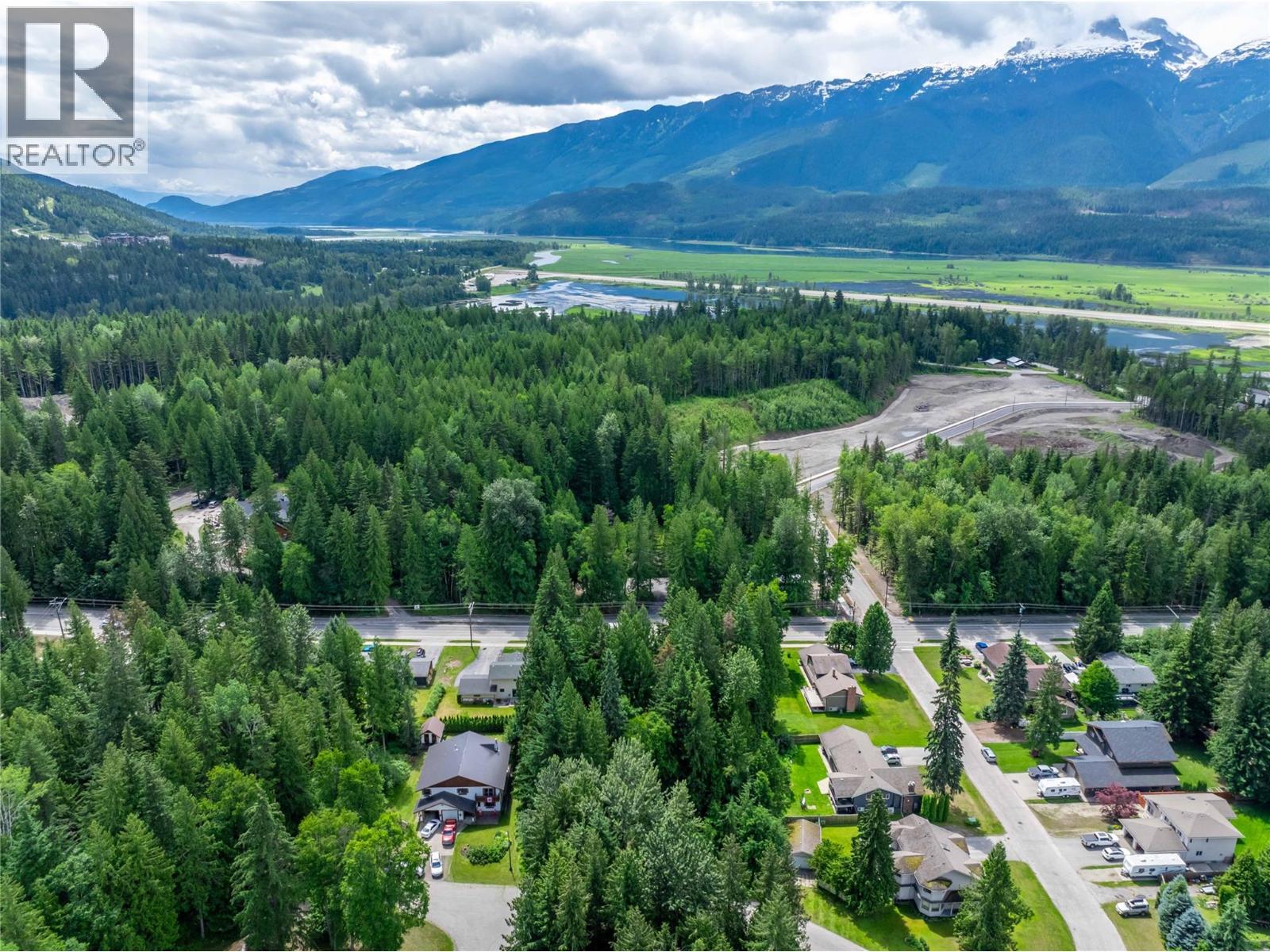 1565 Pratico Road, Revelstoke, British Columbia  v0e 2s1 - Photo 14 - 10373765