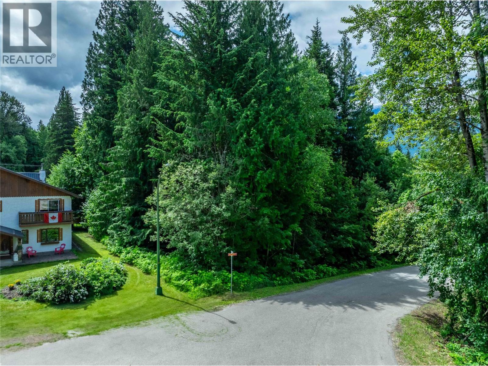1565 Pratico Road, Revelstoke, British Columbia  v0e 2s1 - Photo 7 - 10373765