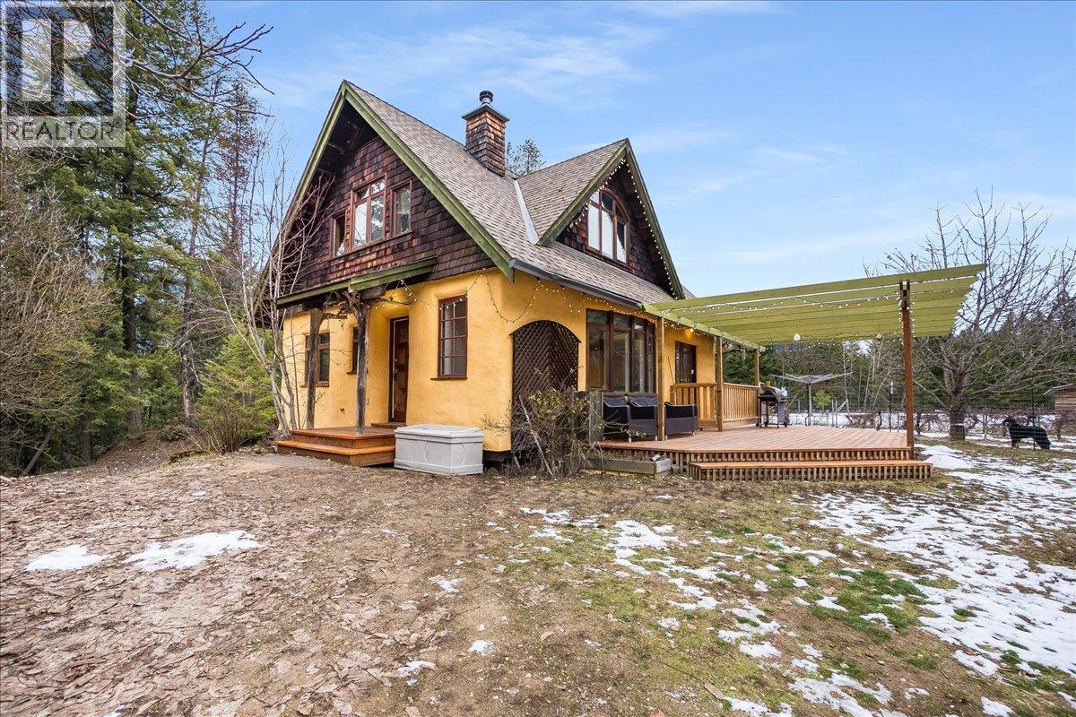 3918 PASSMORE UPPER Road, passmore, British Columbia