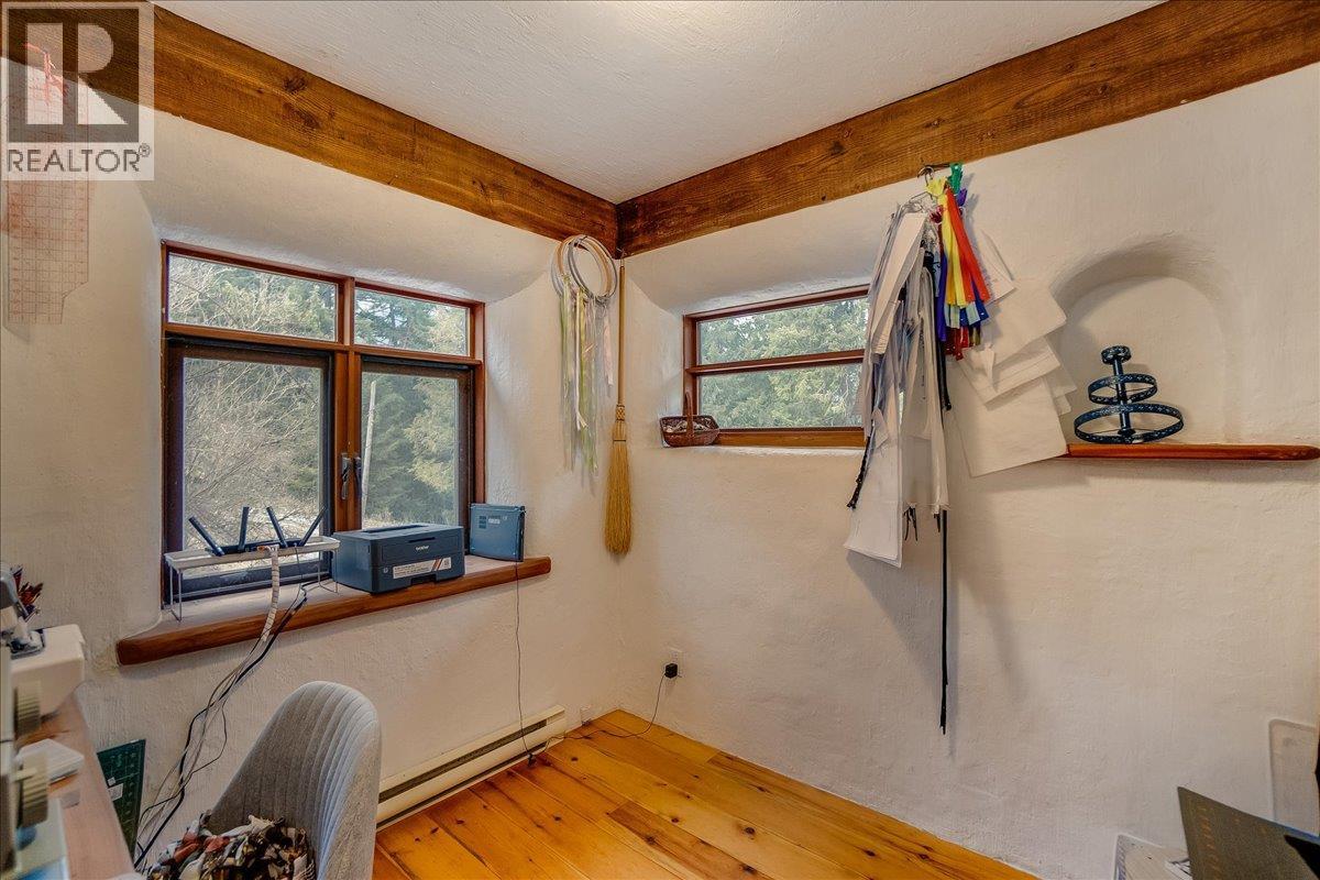 3918 Passmore Upper Road, Passmore, British Columbia  V0G 2J0 - Photo 25 - 10373029