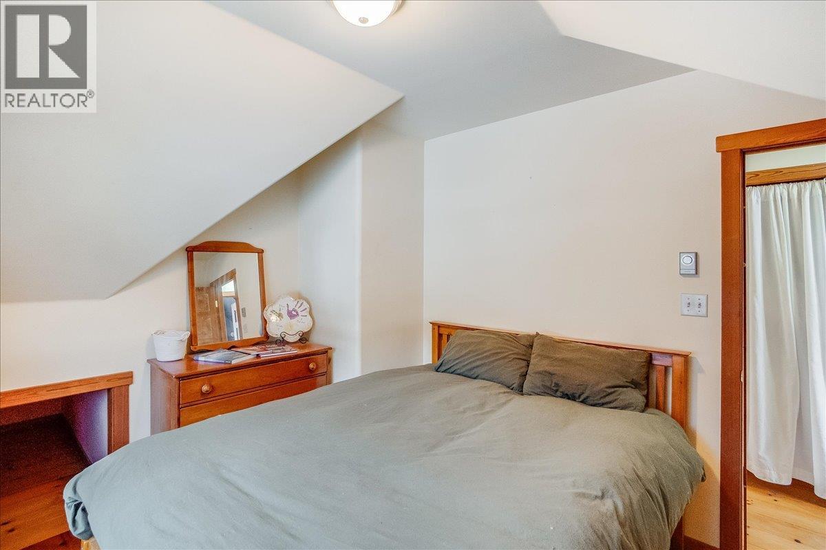 3918 Passmore Upper Road, Passmore, British Columbia  V0G 2J0 - Photo 32 - 10373029