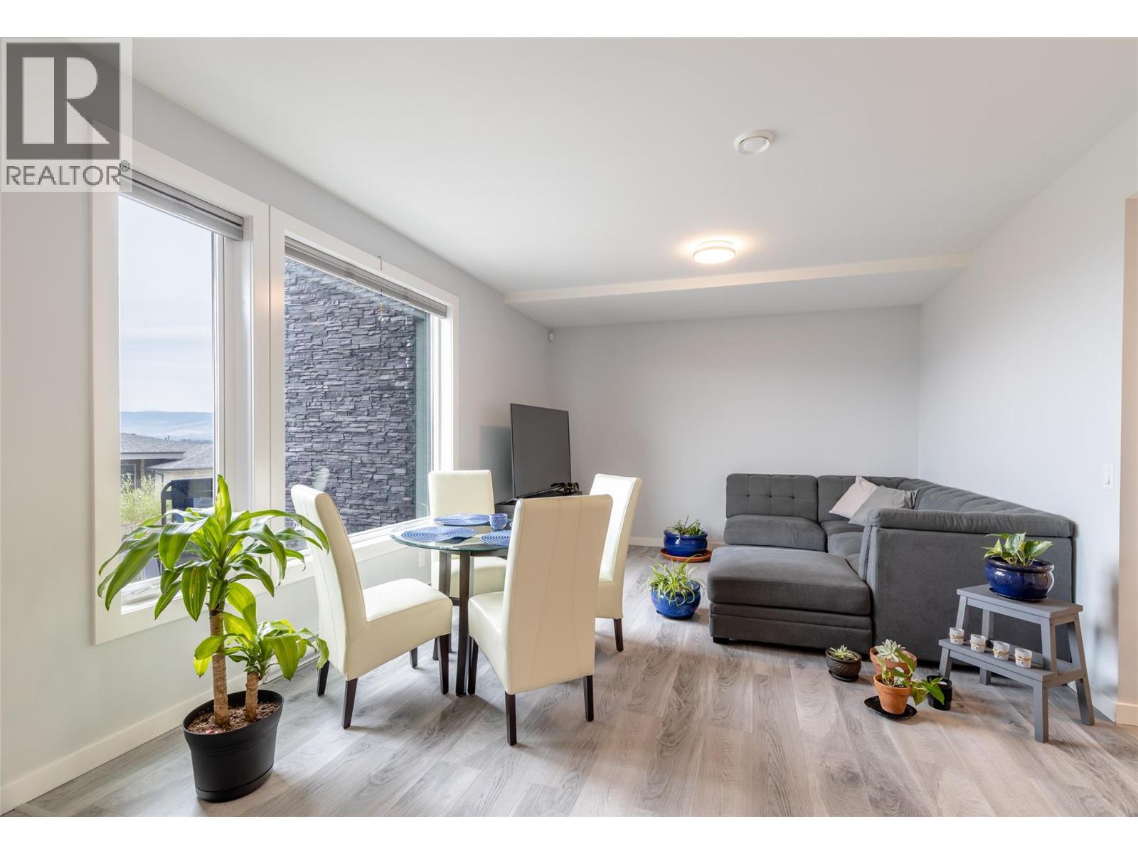1088 Clarance Avenue, Kelowna, British Columbia  V1W 5M6 - Photo 67 - 10373843
