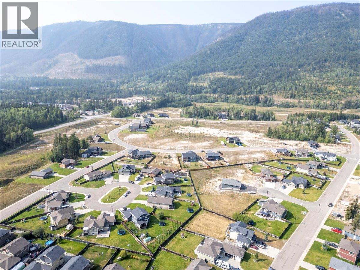 2405 Osprey Court, Sparwood, British Columbia  V0B 2G2 - Photo 15 - 10373869