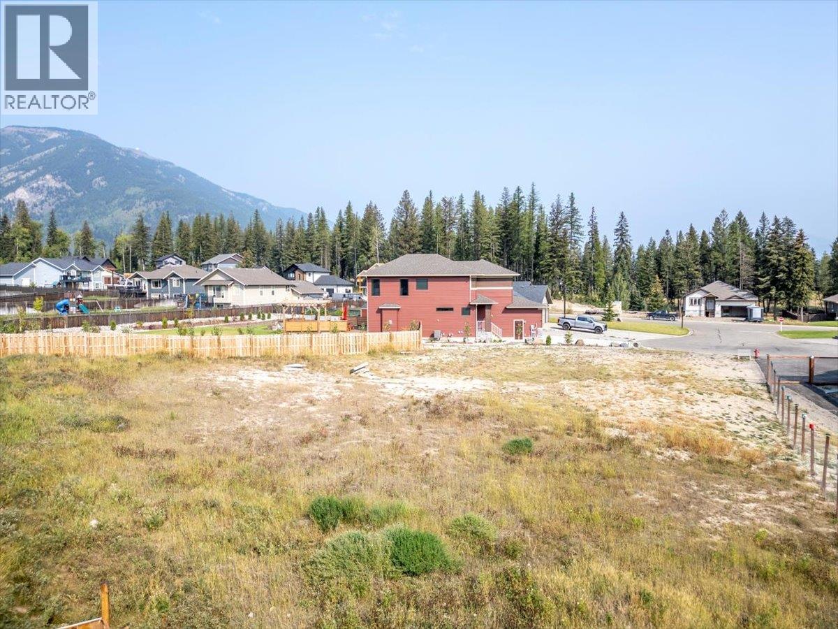 2405 Osprey Court, Sparwood, British Columbia  V0B 2G2 - Photo 7 - 10373869