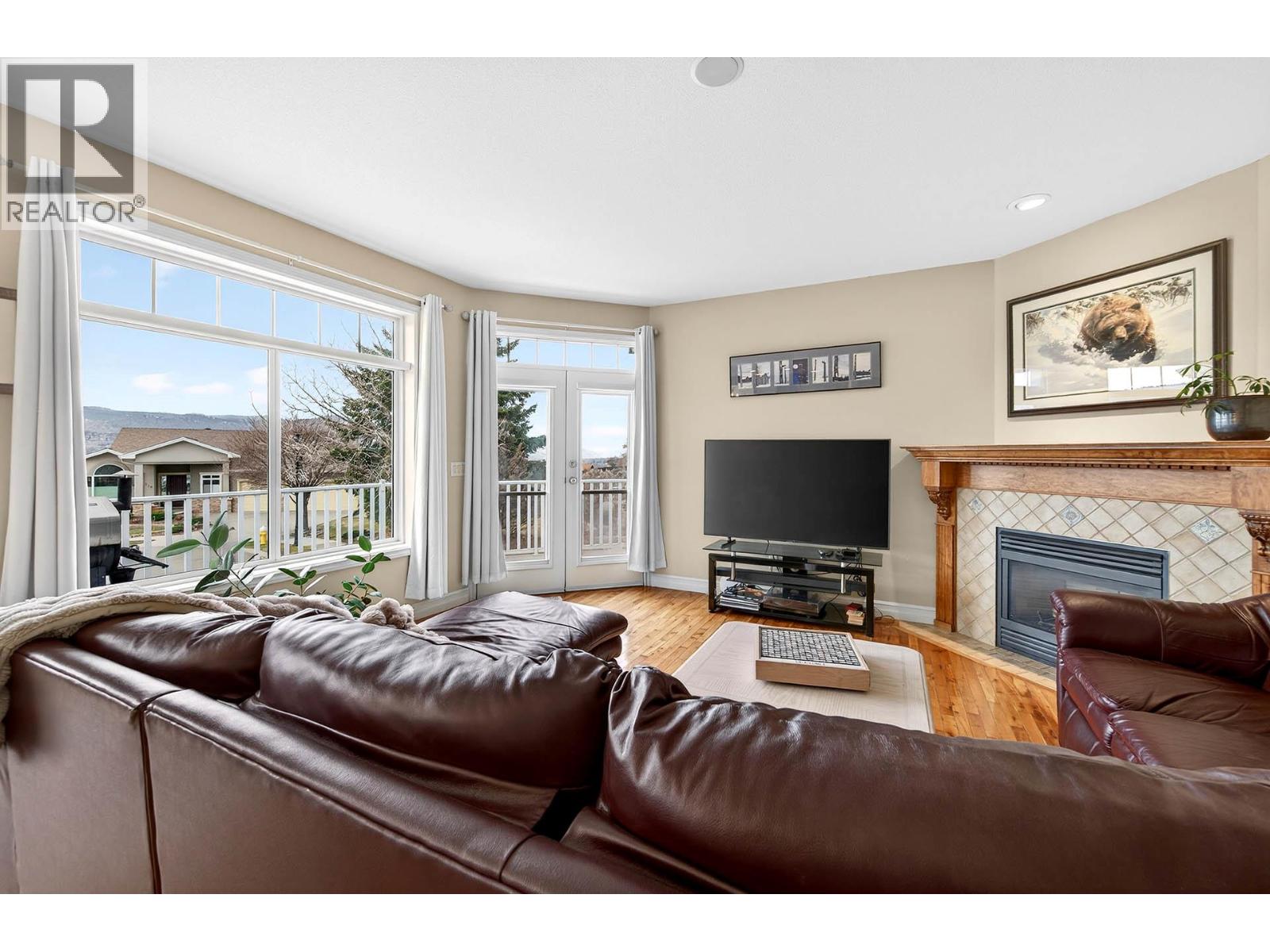317 Mariposa Court, Kamloops, British Columbia  V2H 1R3 - Photo 8 - 10373707