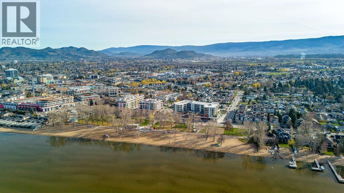 1007 Lanfranco Road, Kelowna, British Columbia  V1W 3X2 - Photo 5 - 10373925